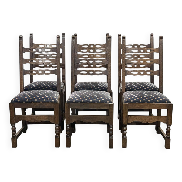 Suite de 6 chaises anglaises 19ème en chêne