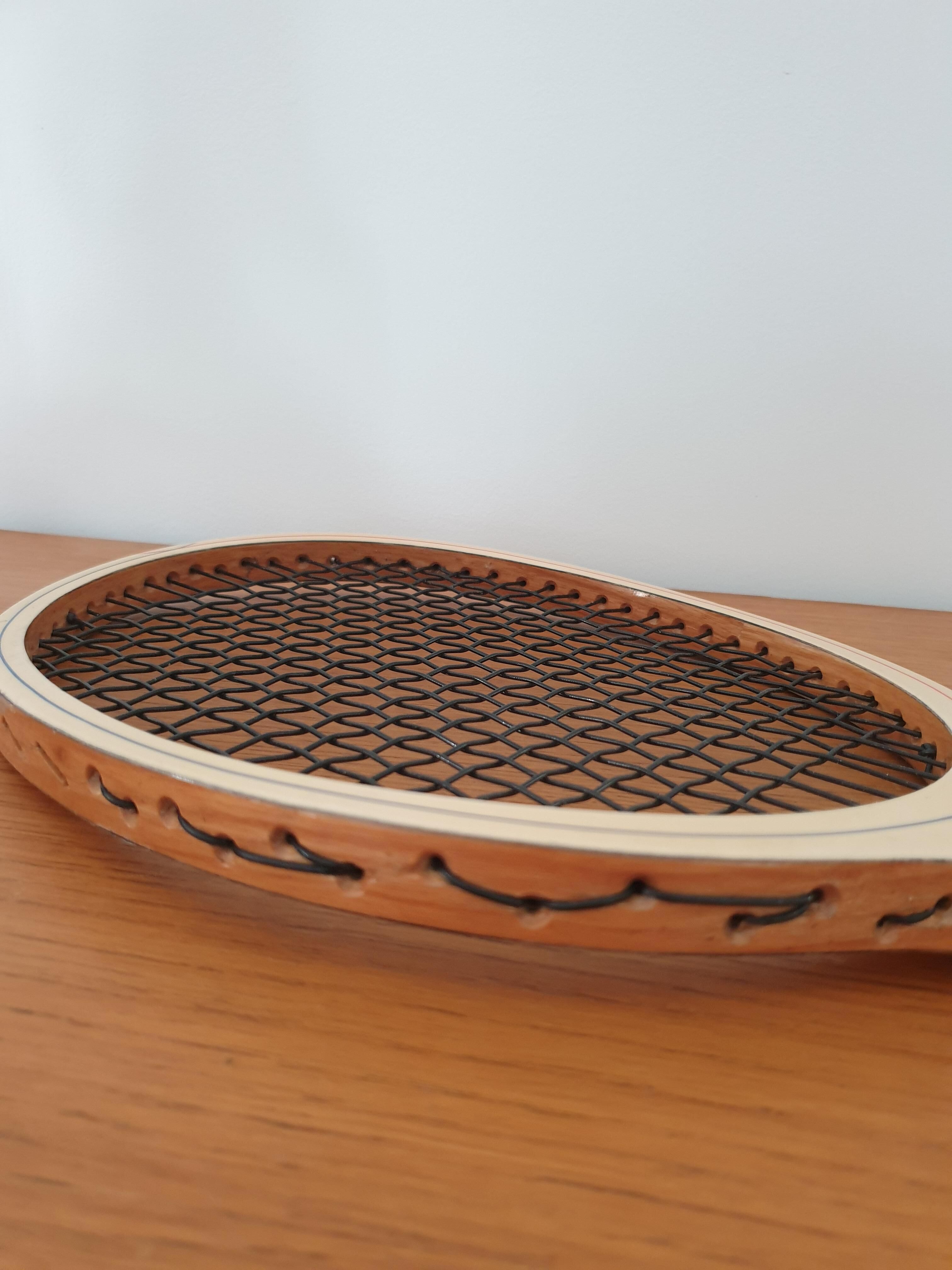 Vintage tennis racket sport house Marseille