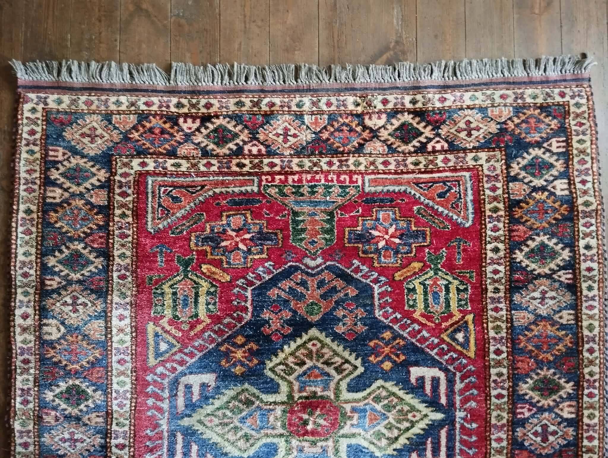 Handmade Pakistani Gazni rug 149x135cm