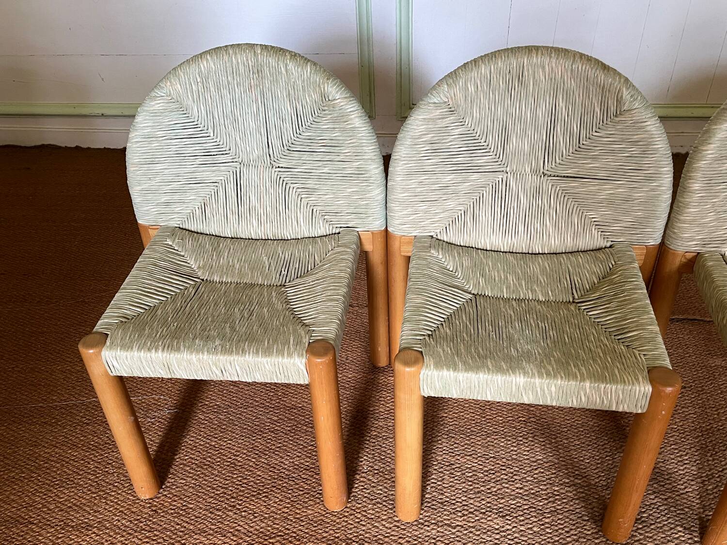 Ciambotto chairs by De Pas D’urbino and Lomazzi