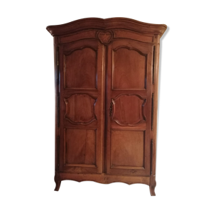 Armoire en noyer louis