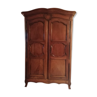 Armoire en noyer Louis XIV du 18 siècle