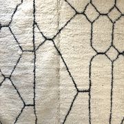 Moroccan Berber carpet Beni Ouarain with black graphic patterns 3,09x1.99m