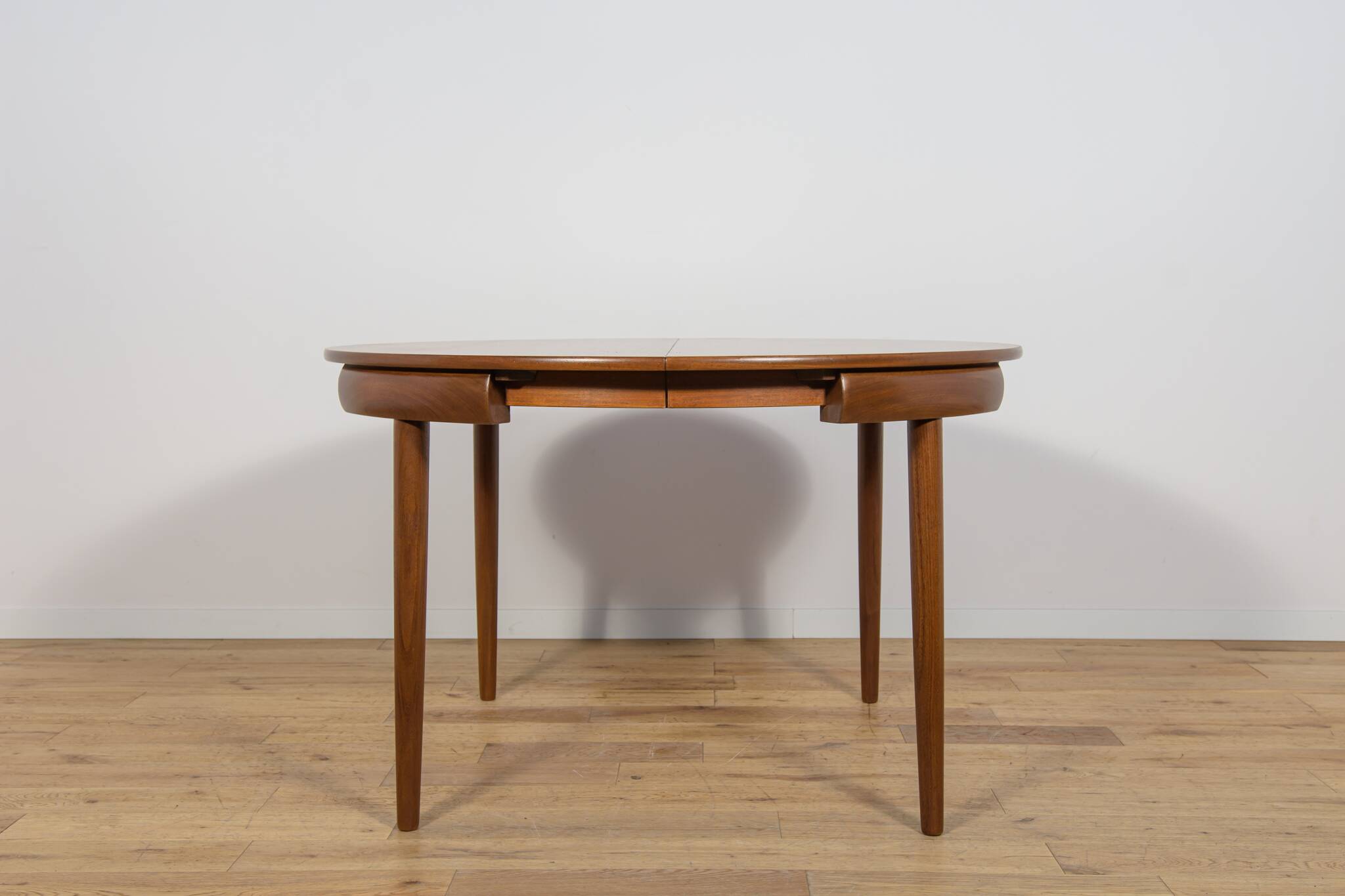 Mid-Century Teak Dining Table & Chairs by Hans Olsen for Frem Røjle.