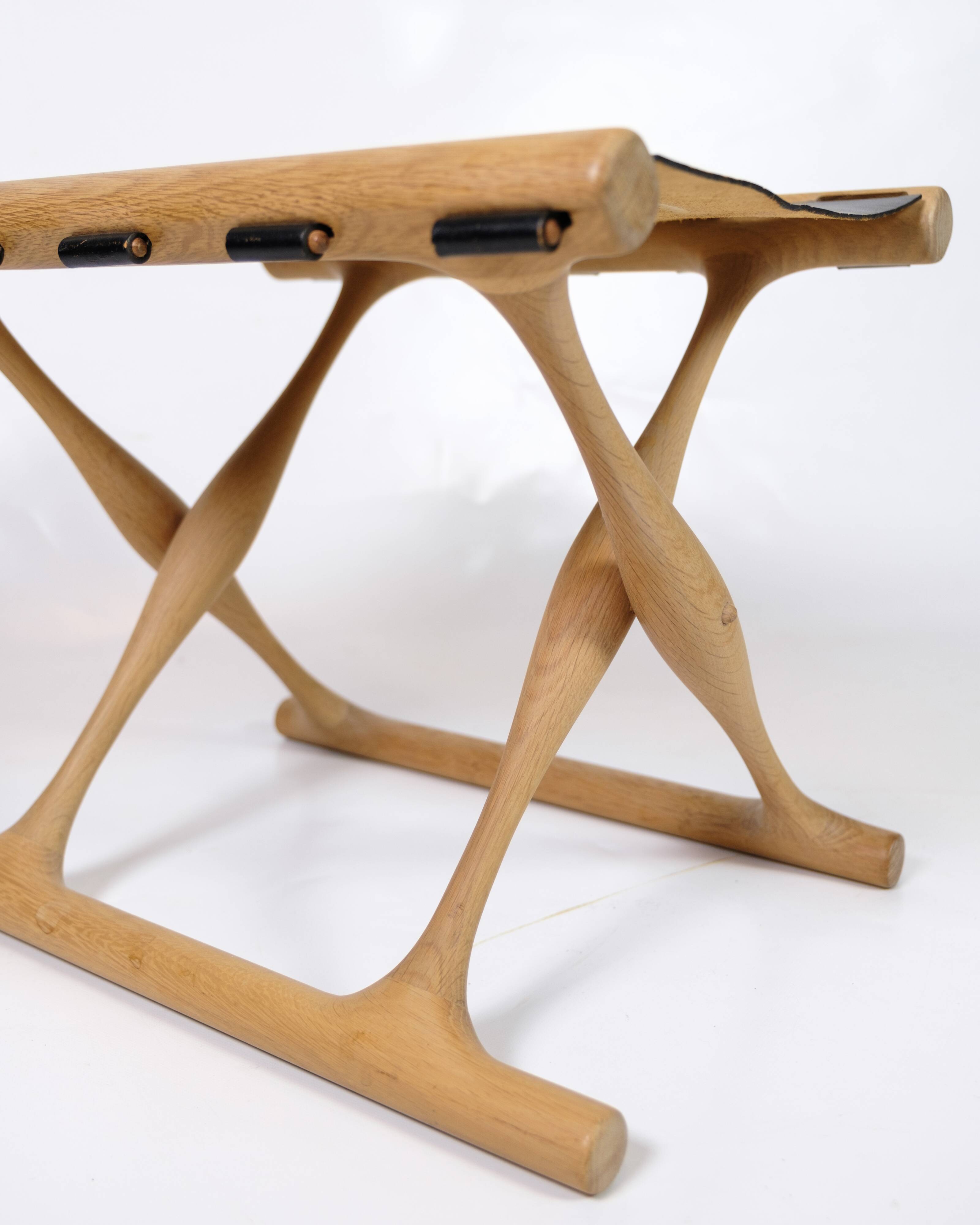 Stool Model PH 43 Made In Oak & Stretched Black Full Grain Leather By Poul Hundevad