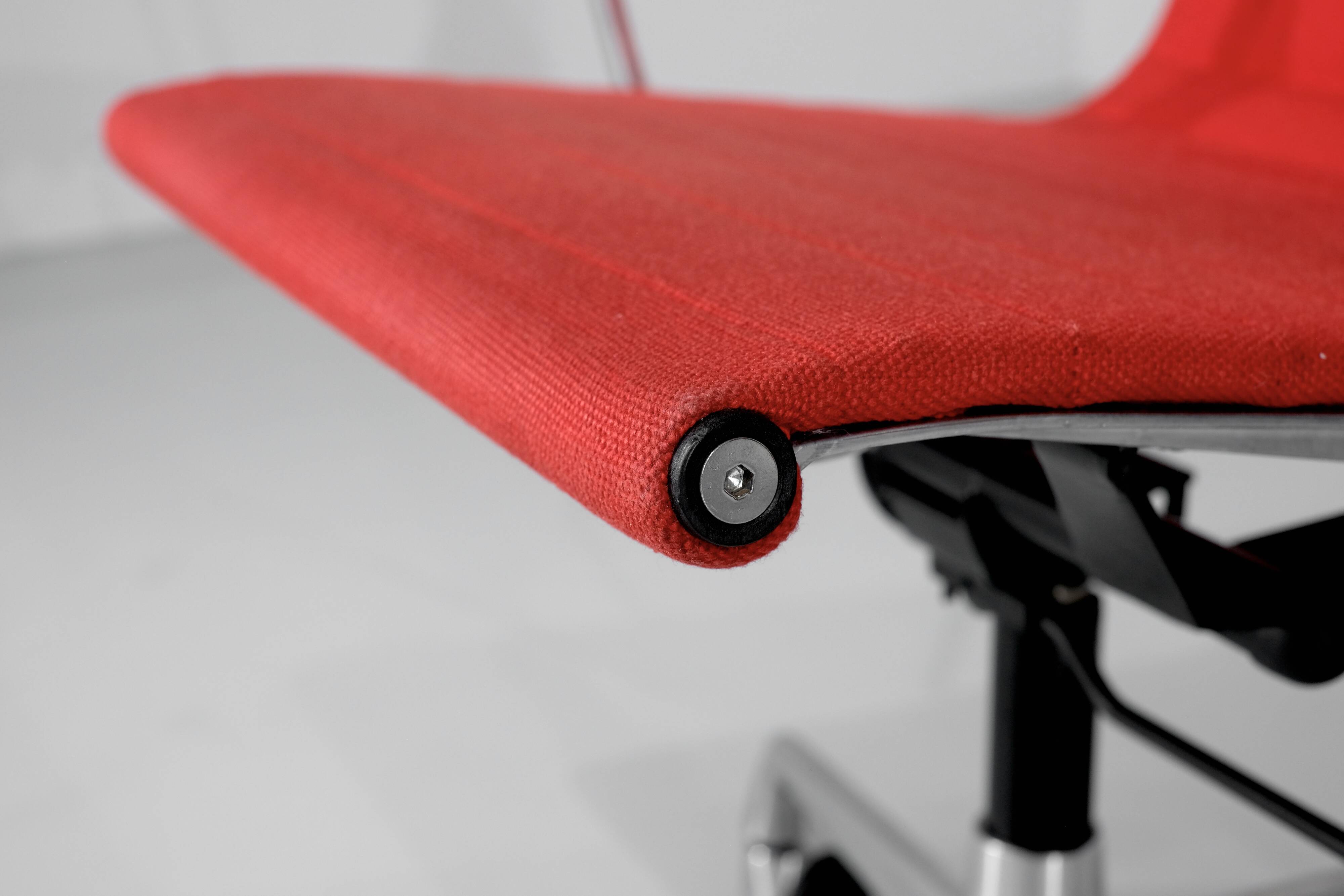 Set of "EA 117" Armchairs by Charles and Ray Eames for ICF USA 1969.