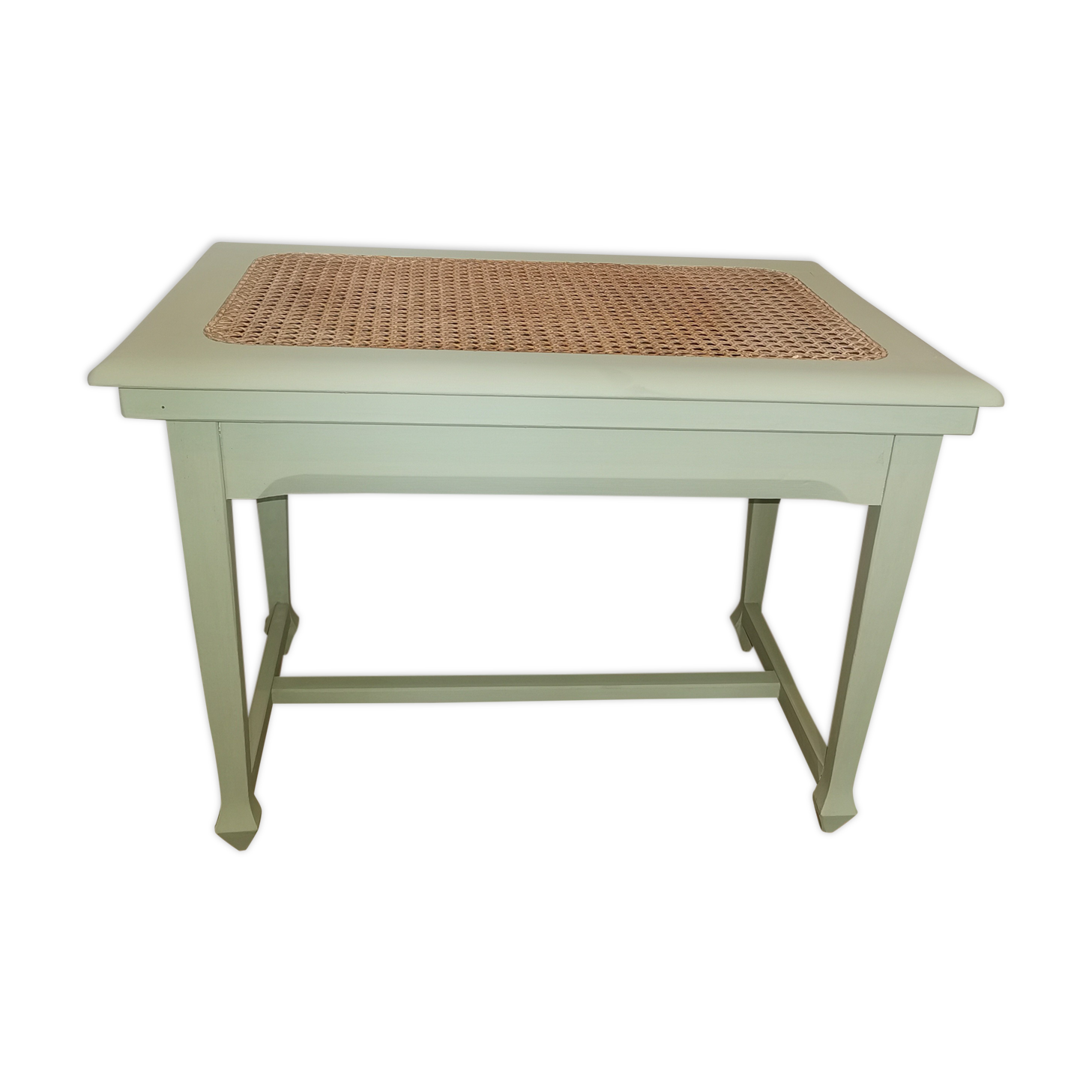 Old wooden bench and revamped canning