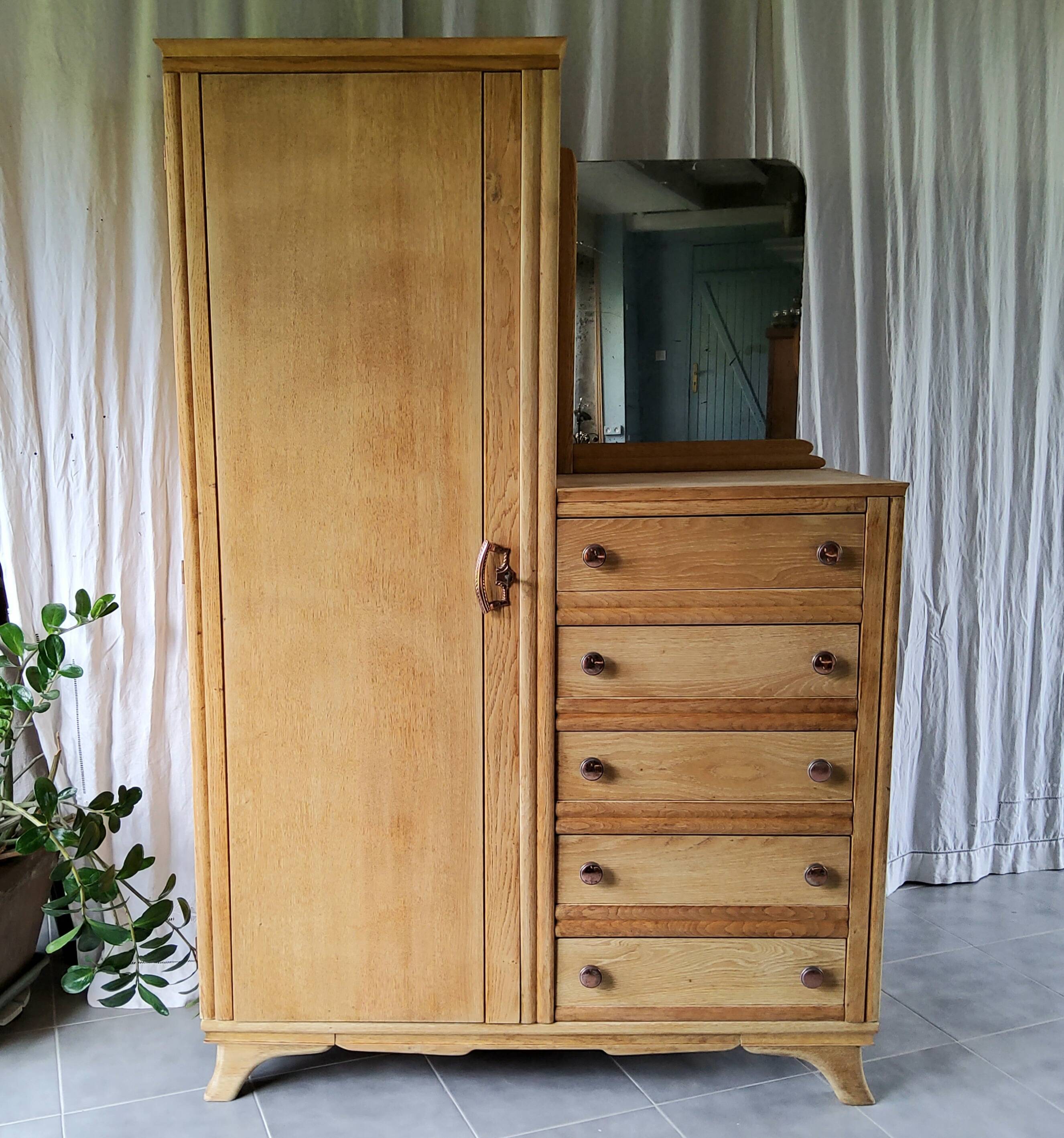 Asymmetrical wardrobe, 50s