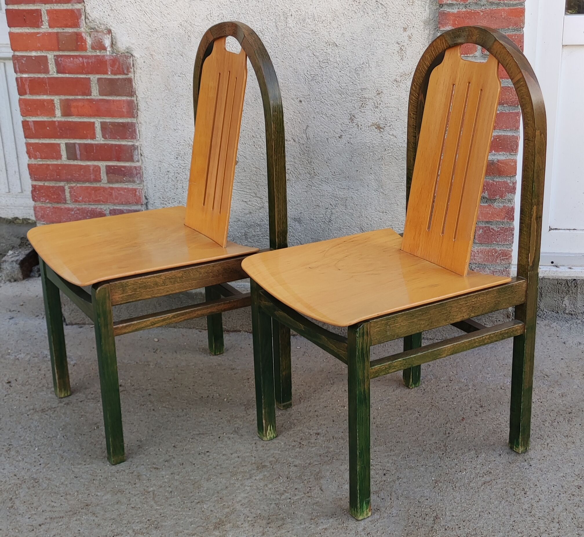 Ensemble 12 chaises vintage Baumann modèle Argos