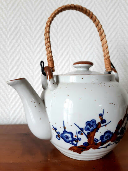 Japanese stoneware tea set