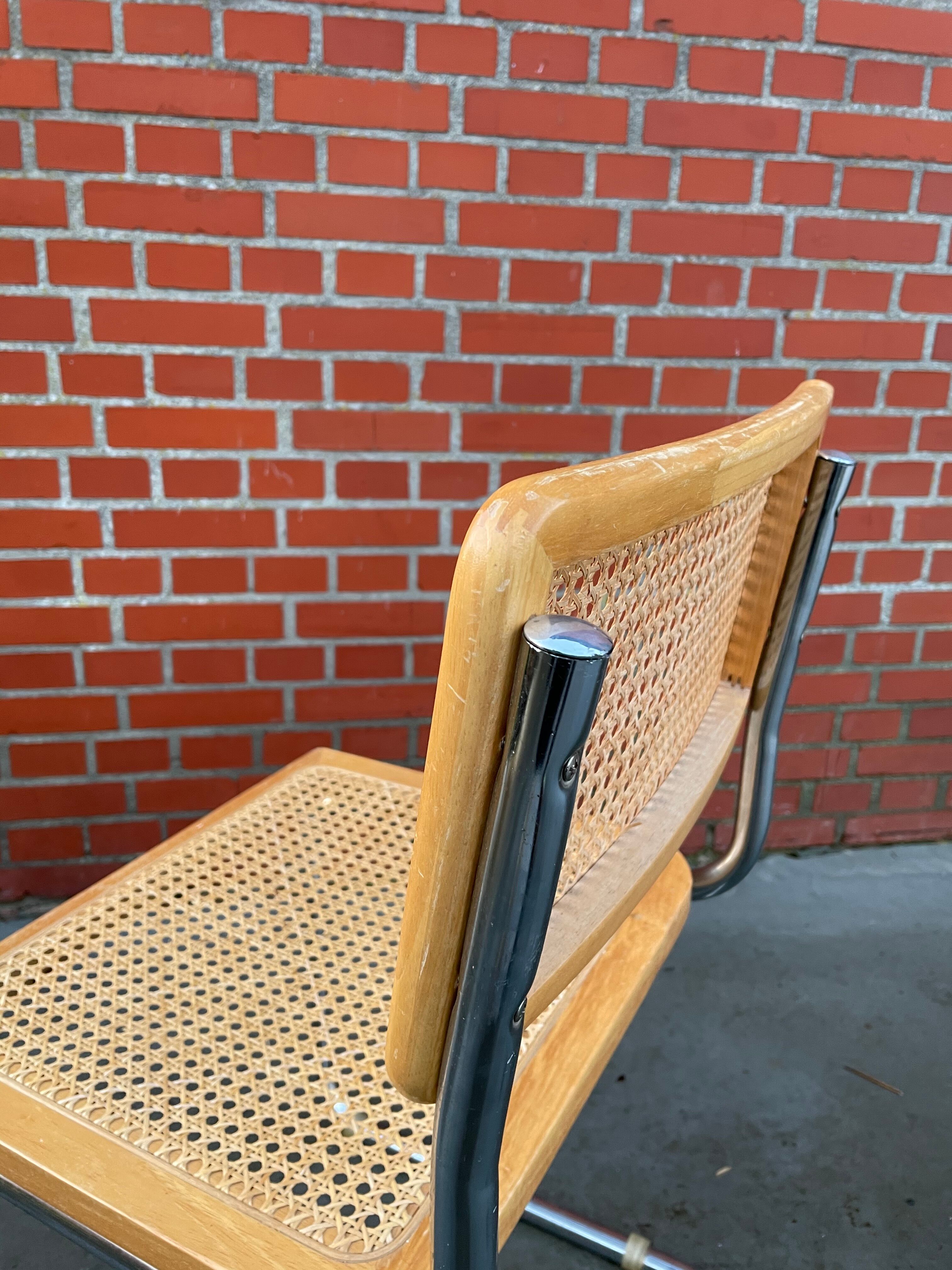 Cesca chair b32 model design Marcel Breuer