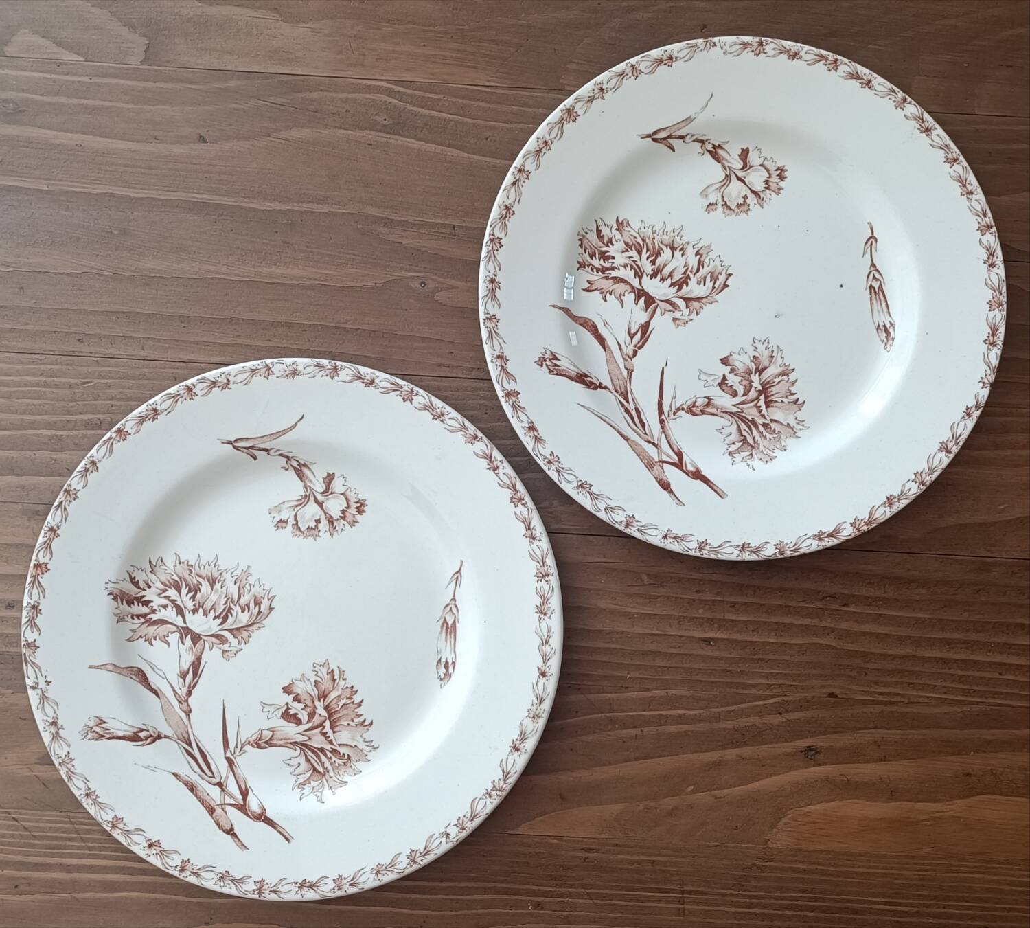 4 mismatched iron earth plates