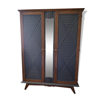 Vintage cabinet