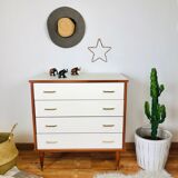 White and wooden chest of drawers