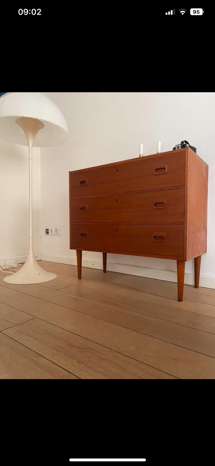 Chest of drawers in teak vintage design
