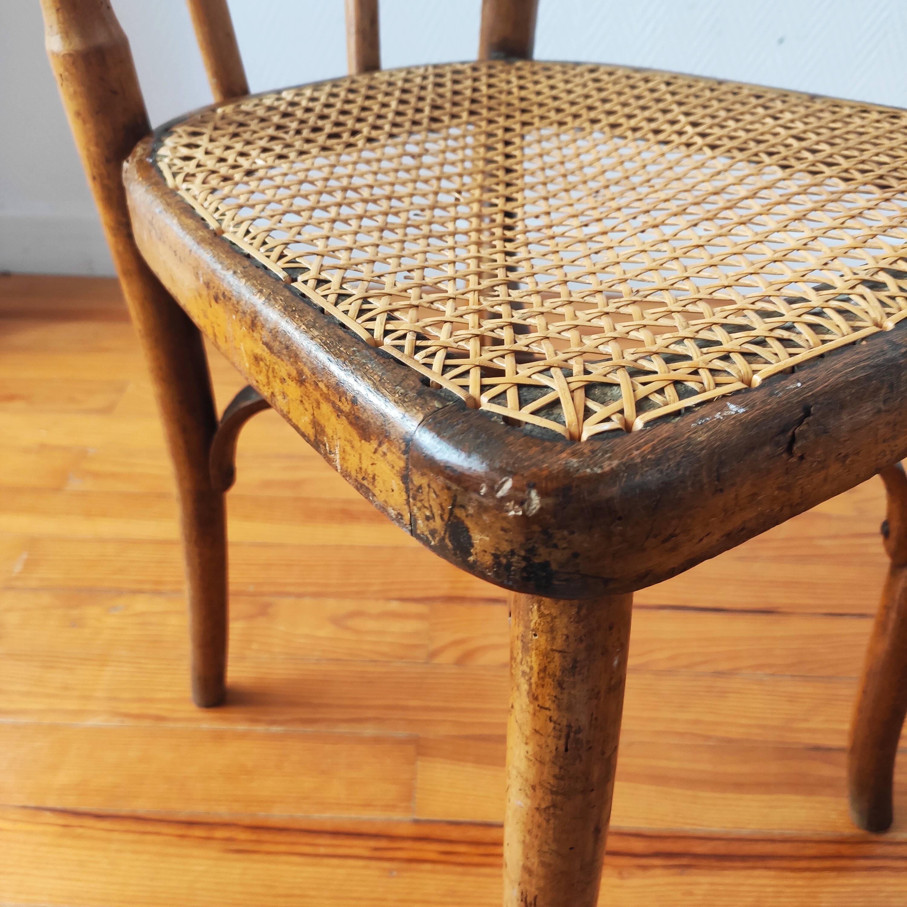Chaise ancienne assise en cannage