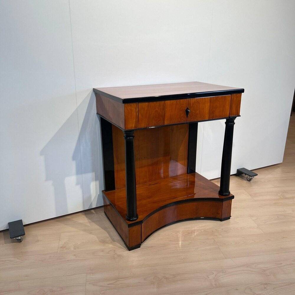 Biedermeier Console Table in Cherry Veneer, 1820