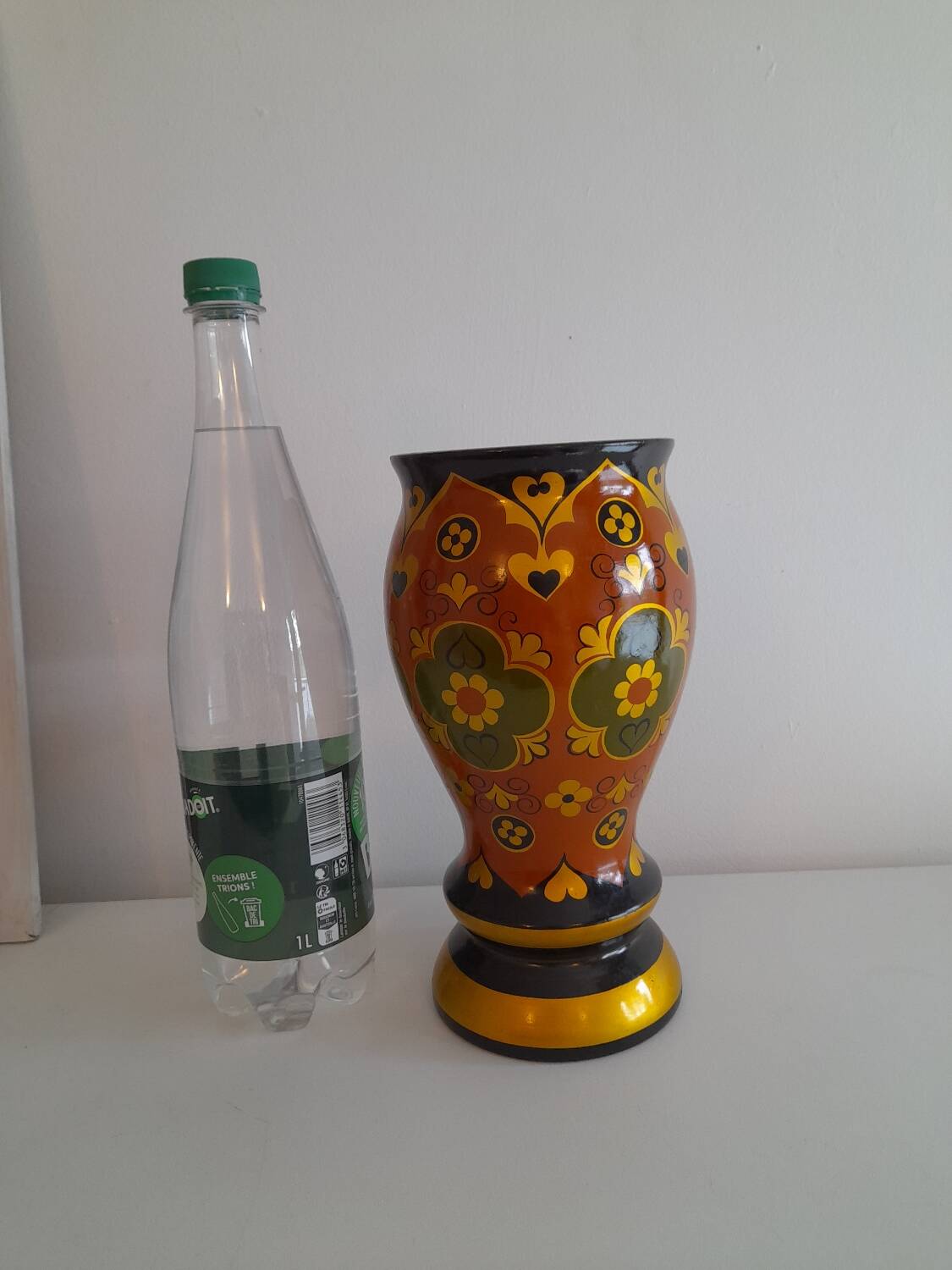 Russian Khokhloma vase, 25 cm