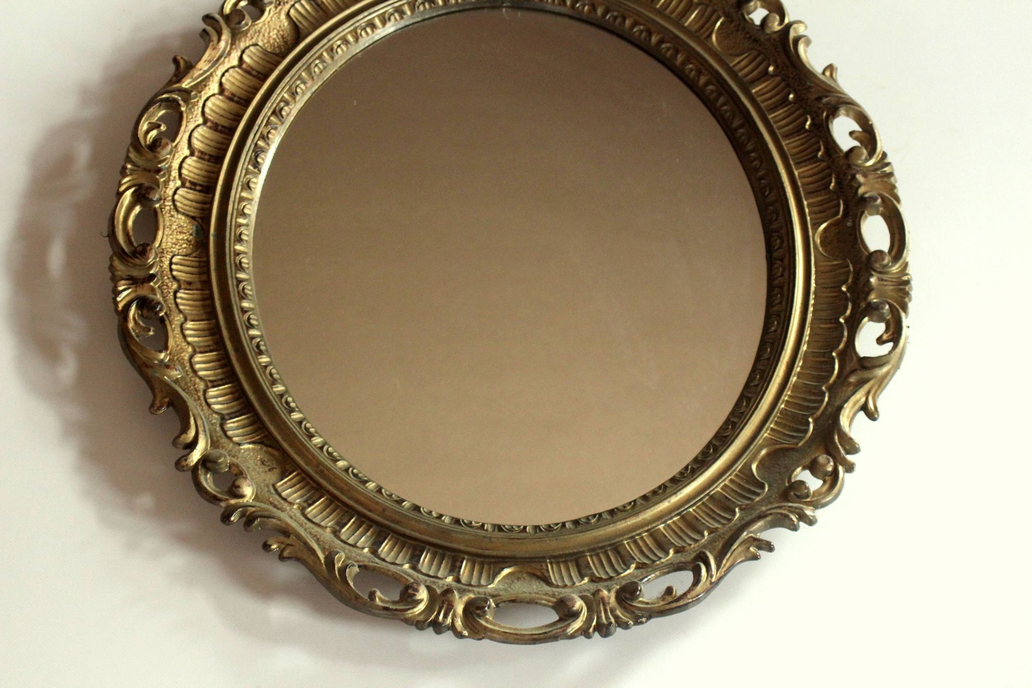 Wooden wall mirror - florentine style - vintage from the 70s