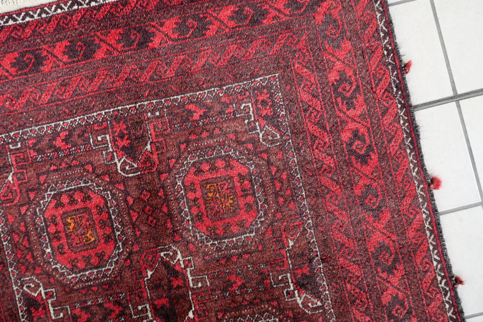 Tapis couloir baloutche afghan vintage 107 x 211 cm - tribal répétitif (1C1196)