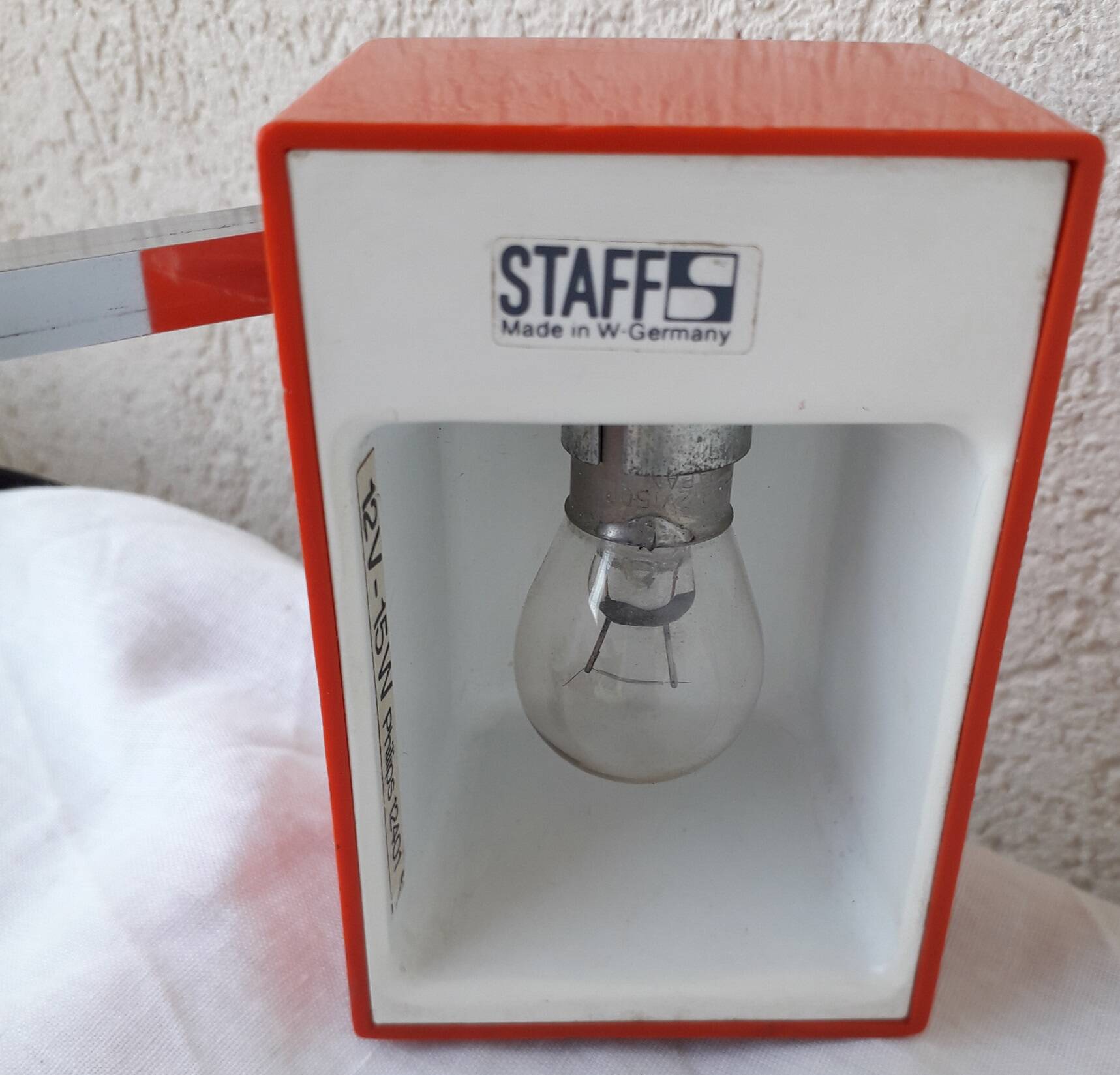 Lampe ou applique télescopique rouge