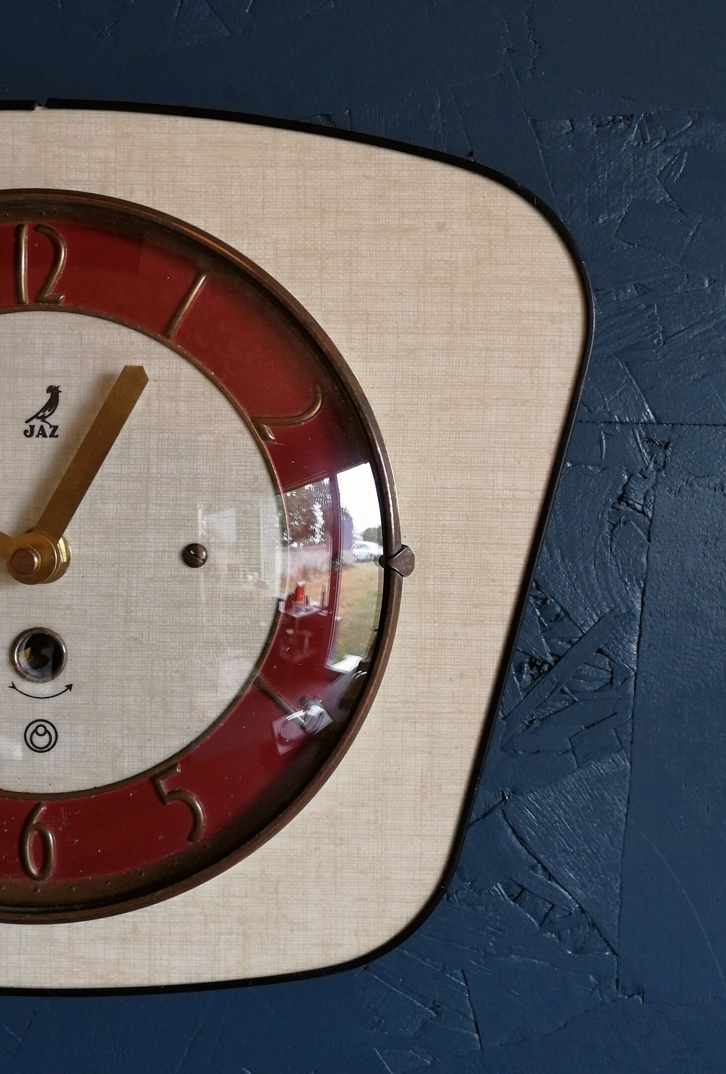 Vintage formica clock silent wall clock "Jaz pale yellow"