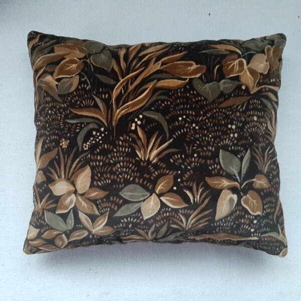 Cushion 40x35cm