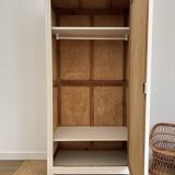 Armoire bonnetière parisienne