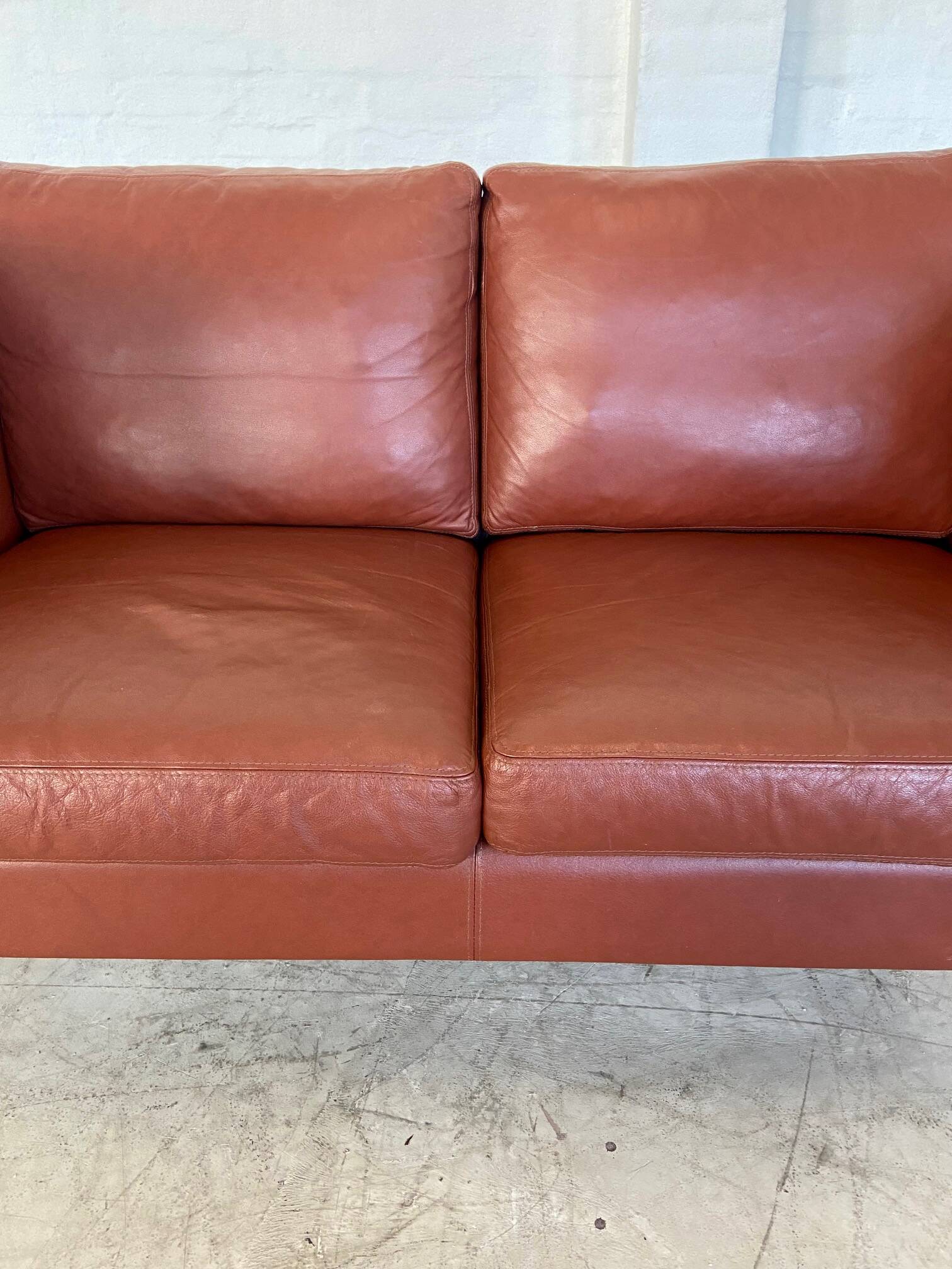 VINTAGE DANISH MID CENTURY DARK COGNAC LEATHER 2 SEATER STOUBY SOFA