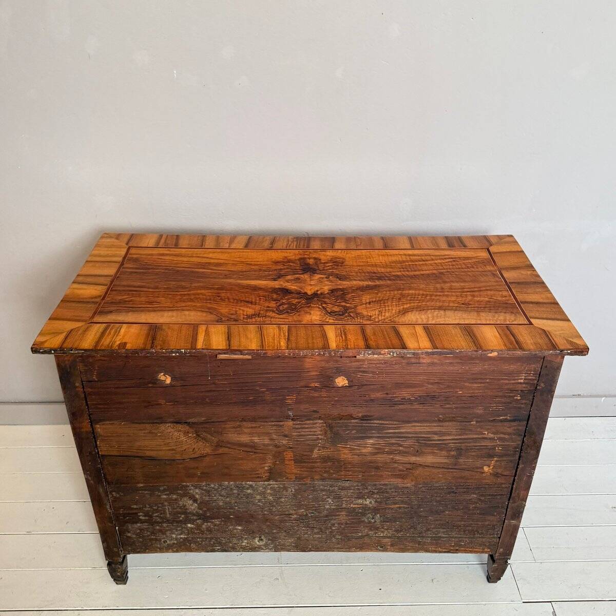 Louis XVI German Walnut Commode with Geometric Inlays, 1780