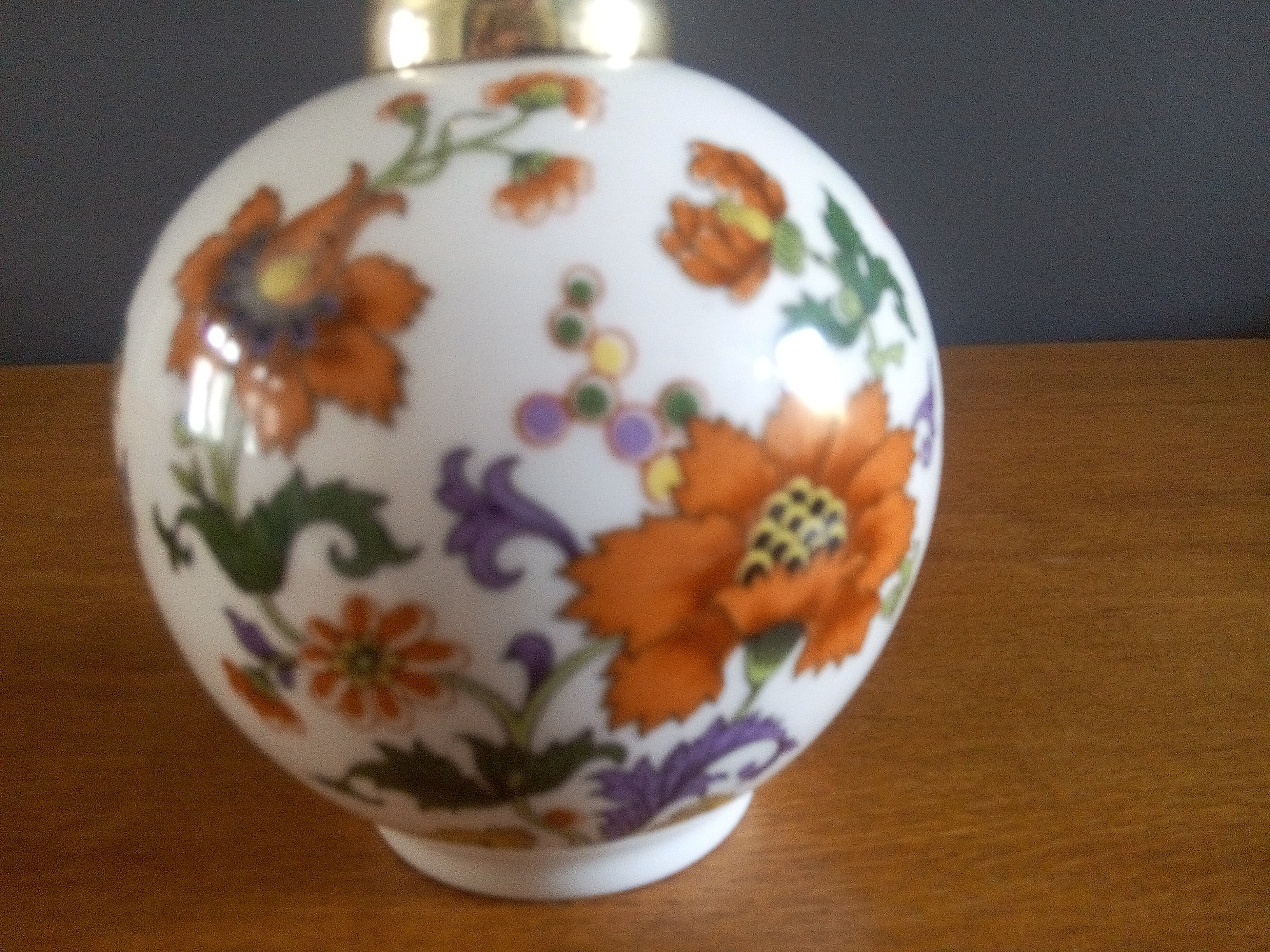 Berger lamp. Limoges porcelain