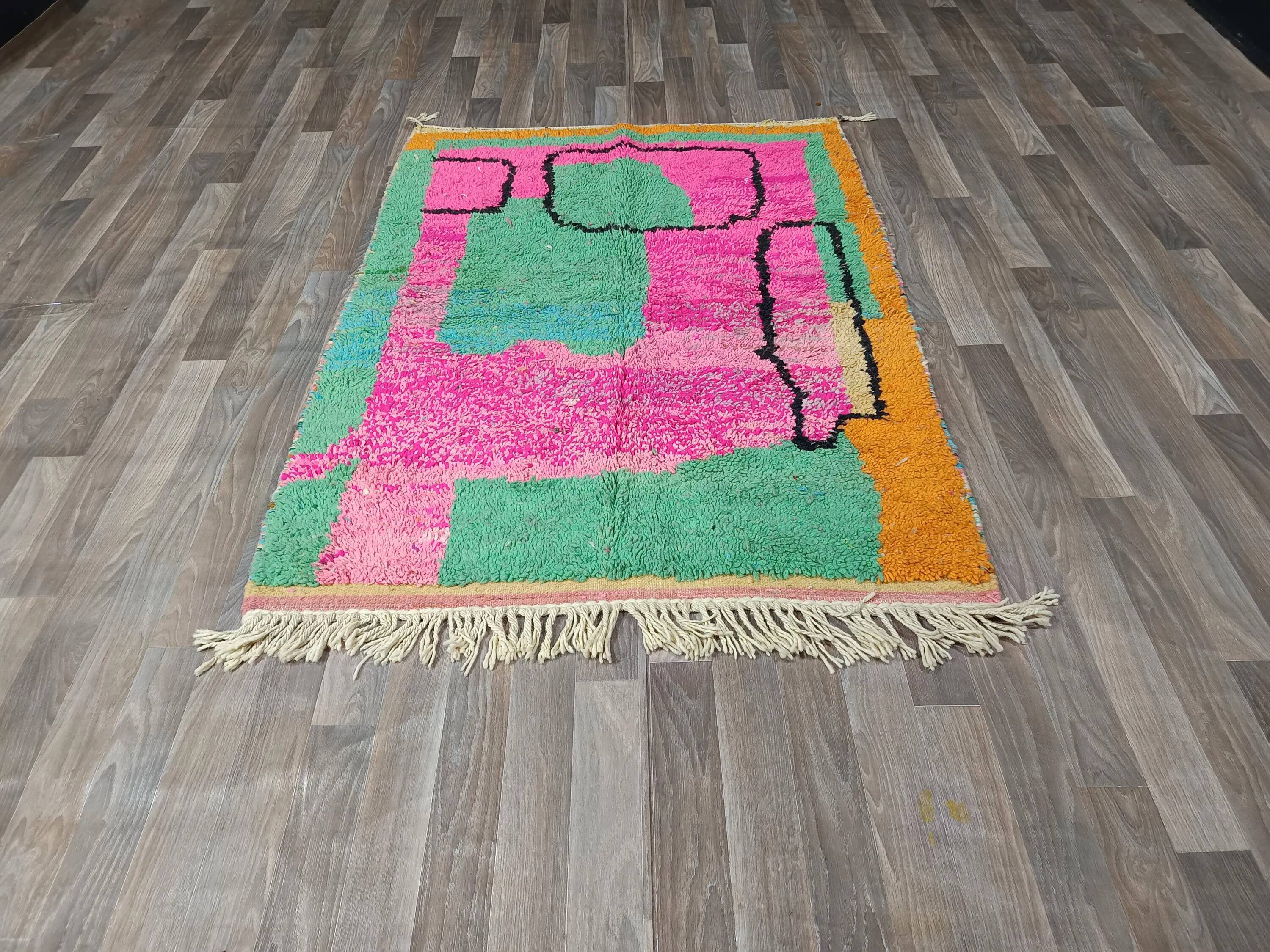 Handmade traditional carpet 250cm x 150cm Moroccan