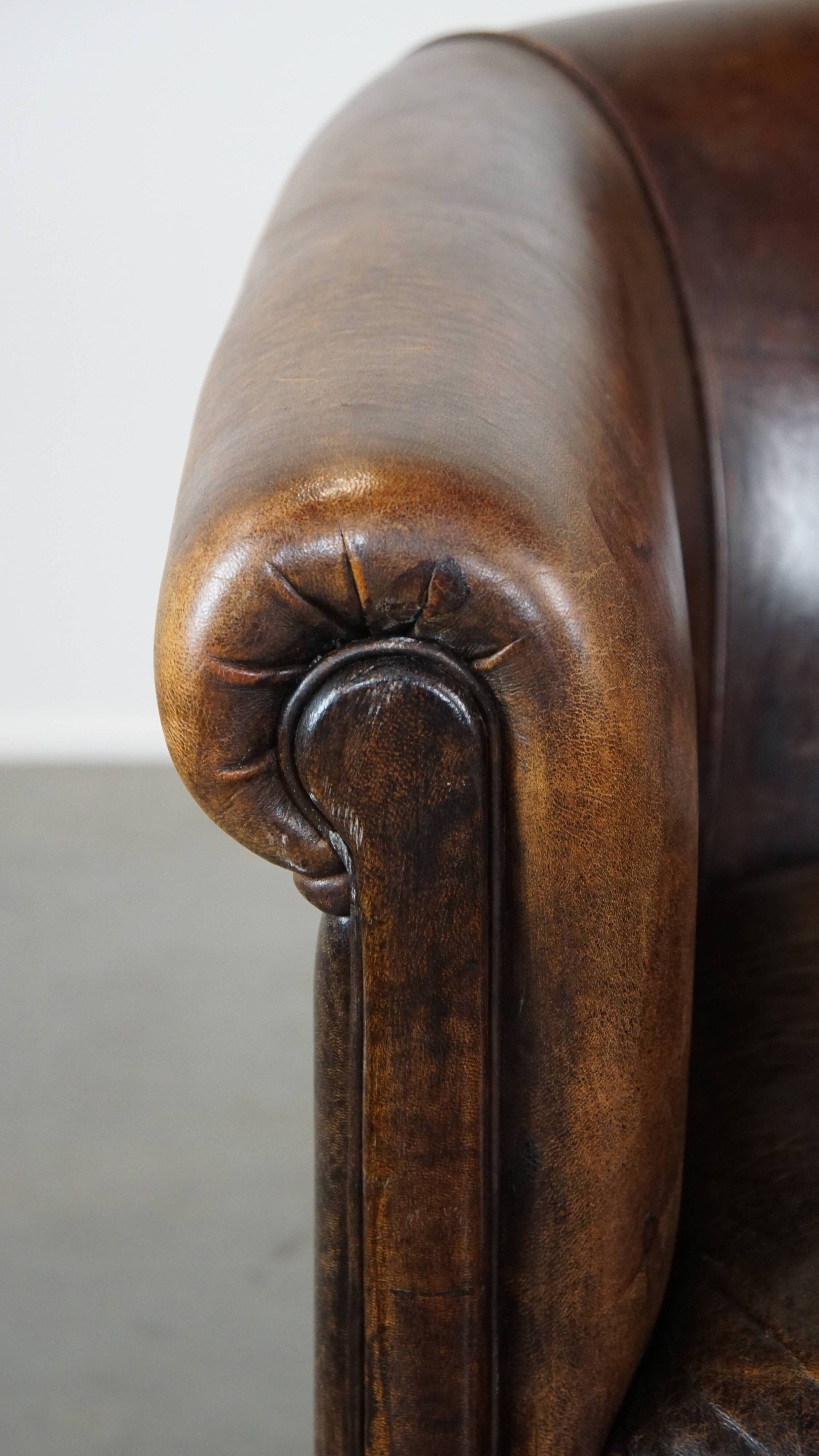 Fauteuil club en cuir de mouton