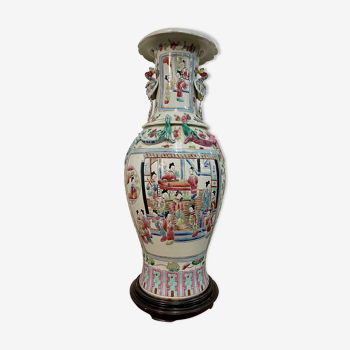 Chinese porcelain vase