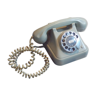 Swiss vintage dial phone in Bakelite