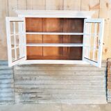 Showcase furniture to hang