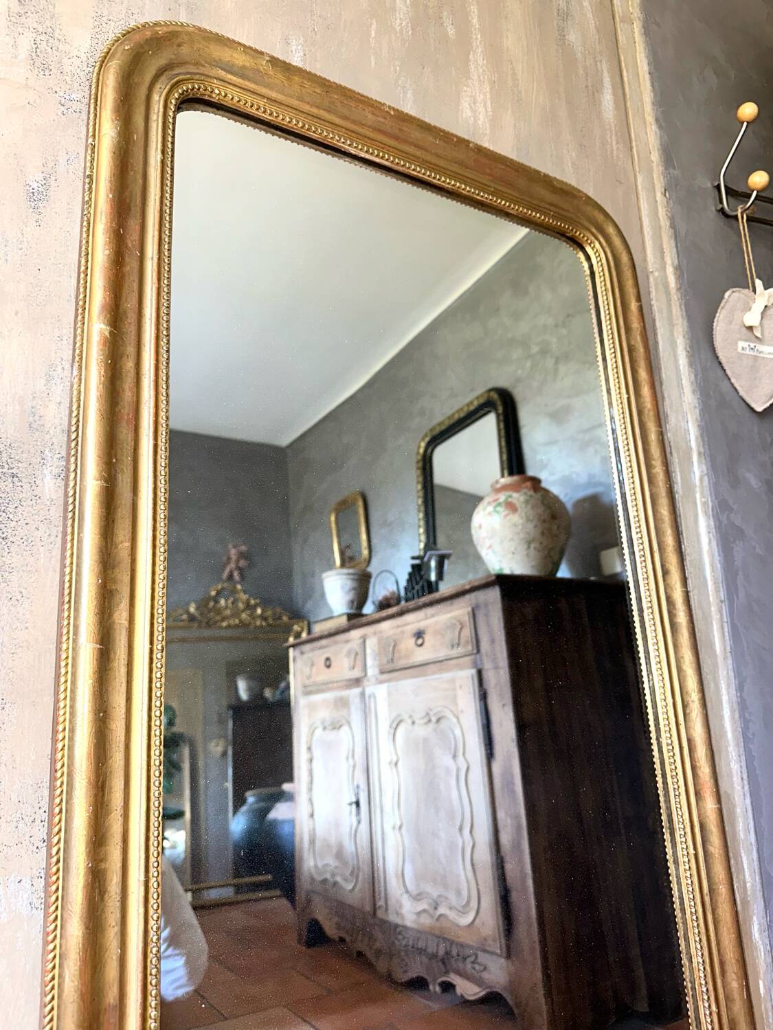 Antique Louis-Philippe mirror, 19th century.