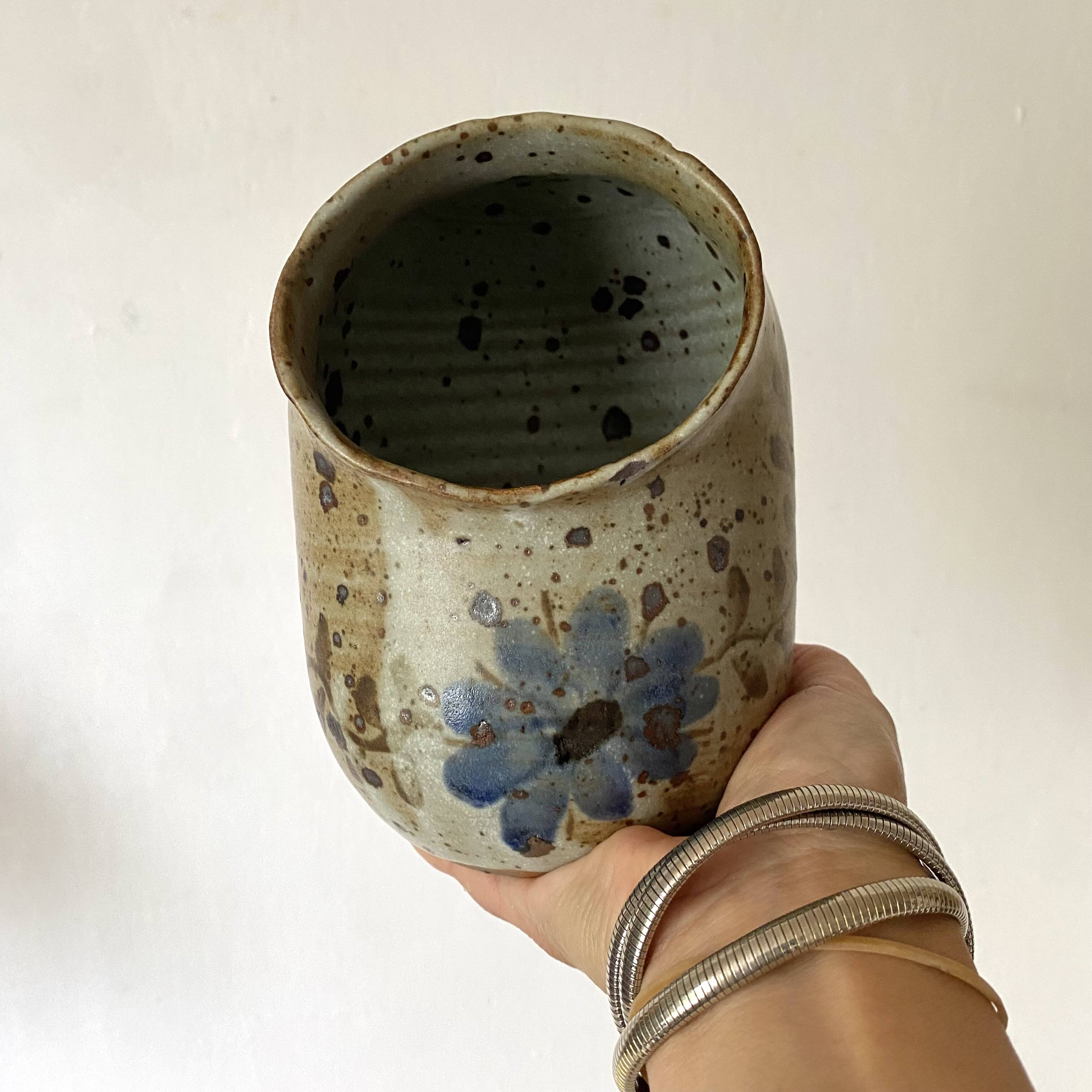 Stoneware salt pot, blue flower decor