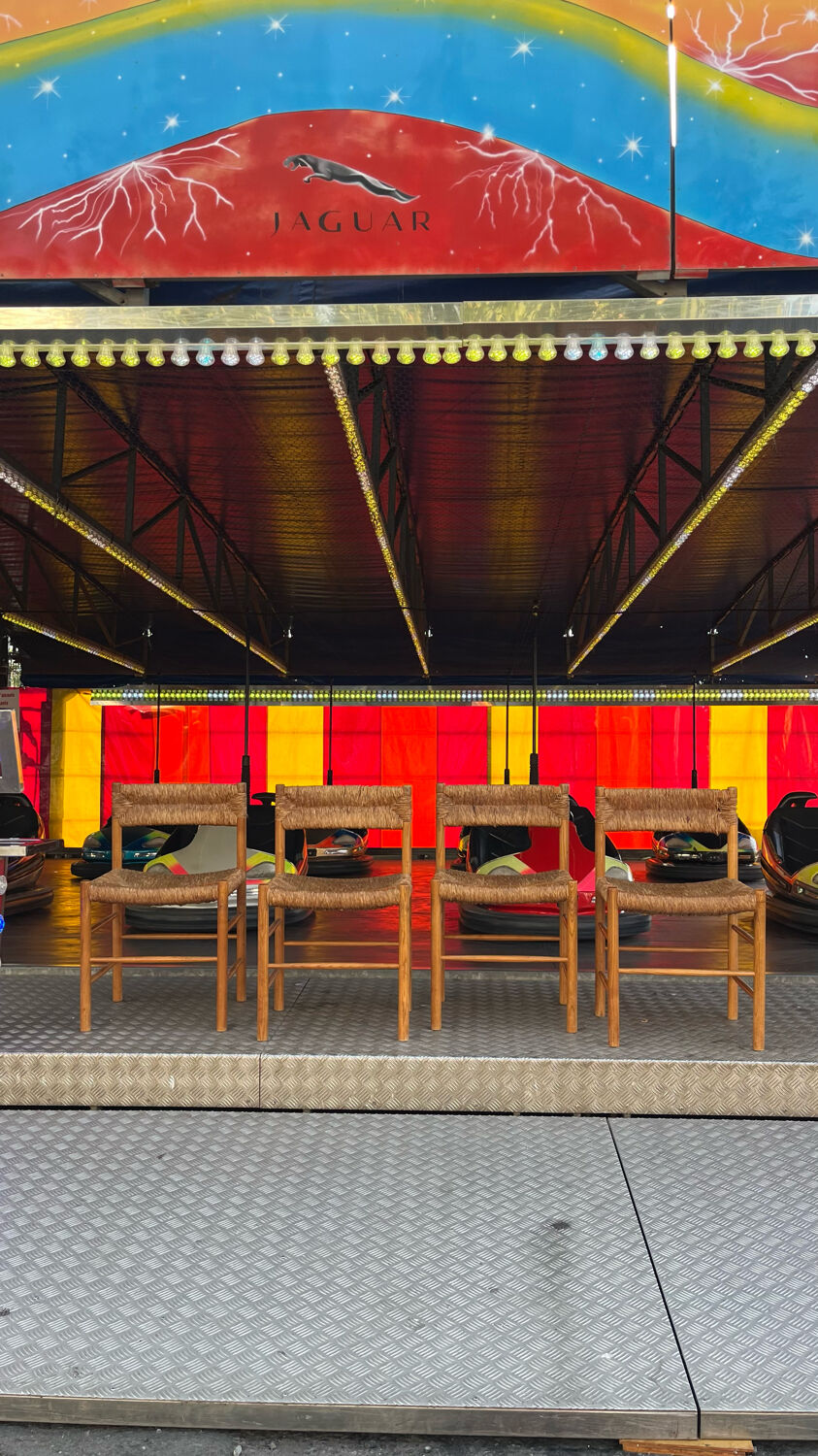 4 chaises modèle « Dordogne » édition Robert Sentou