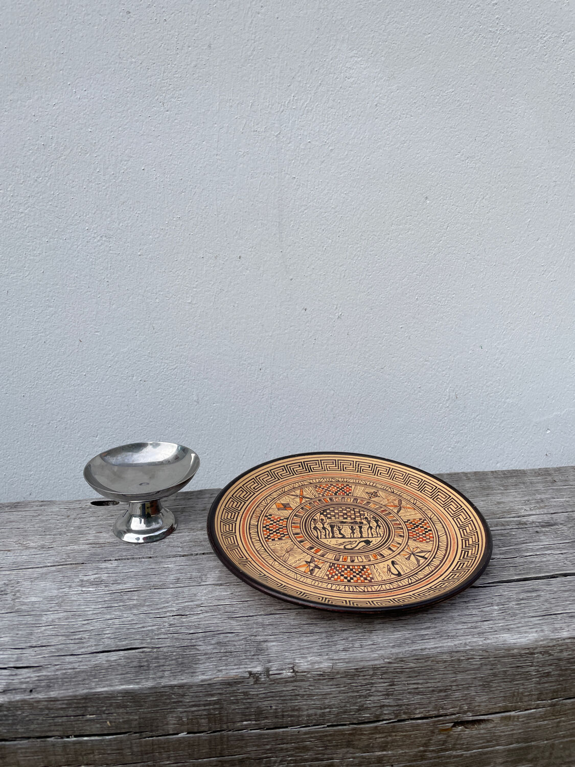 Assiette décorative grecque en terre cuite géométrique
