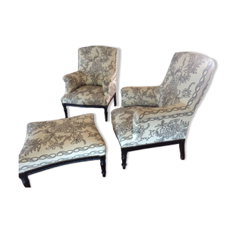 Set of 2 armchairs, English style + footrest, fabric by Pierre Frey.