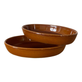 Set of 2 stoneware dishes