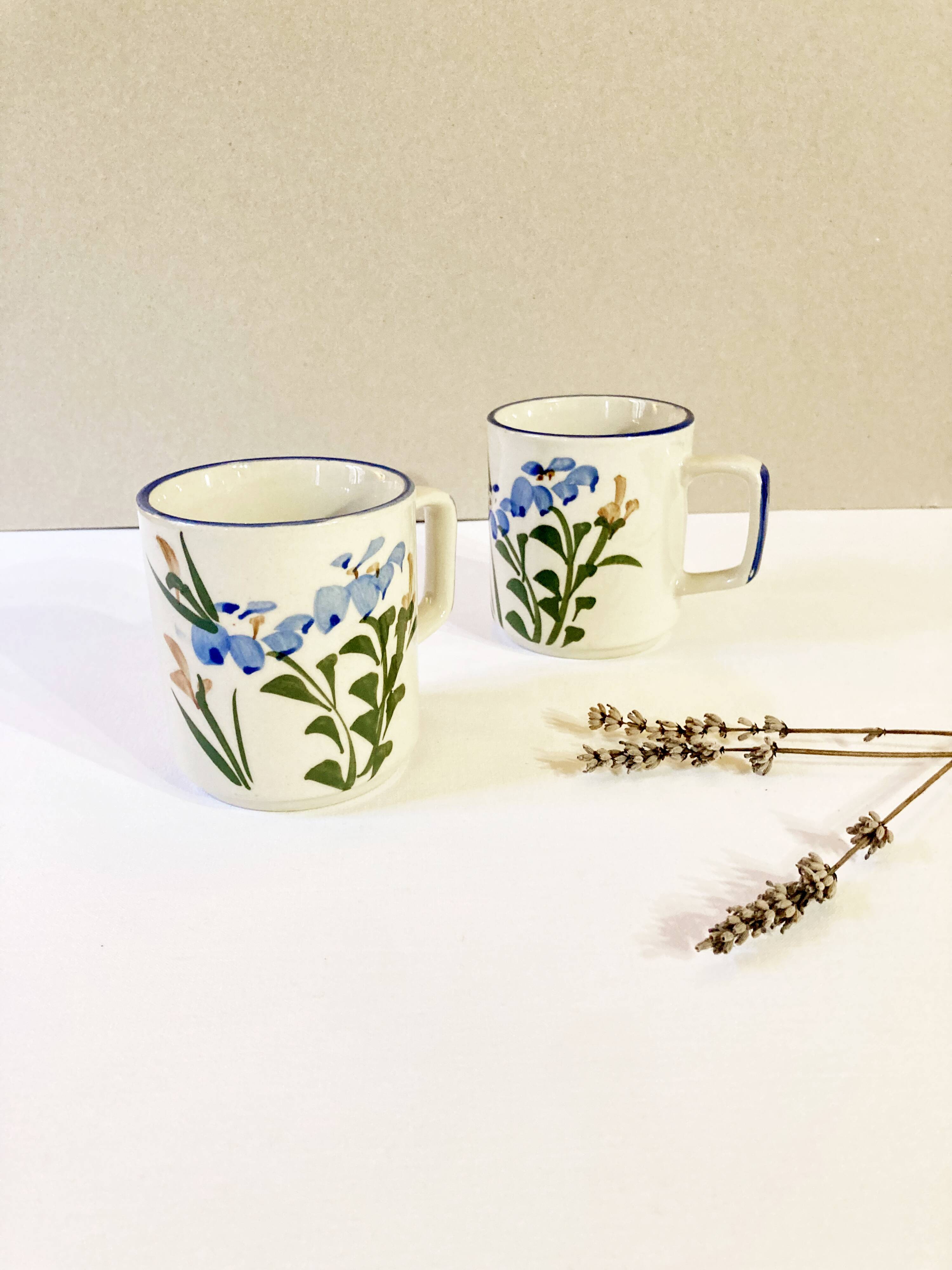 Pair of hand-painted Chinese ceramic mugs