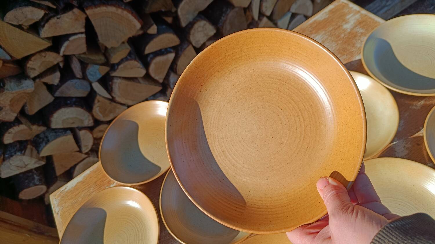 Deep stoneware plate