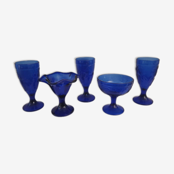 Set of 5 dessert cups