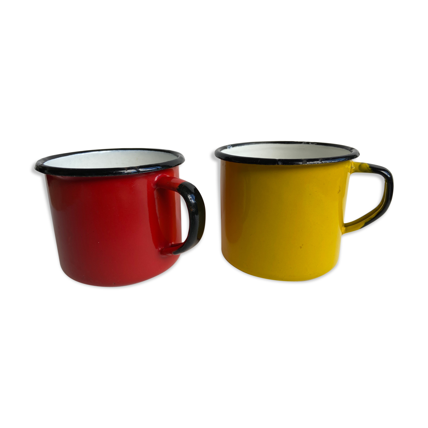 Pair of enamelled sheet metal mugs