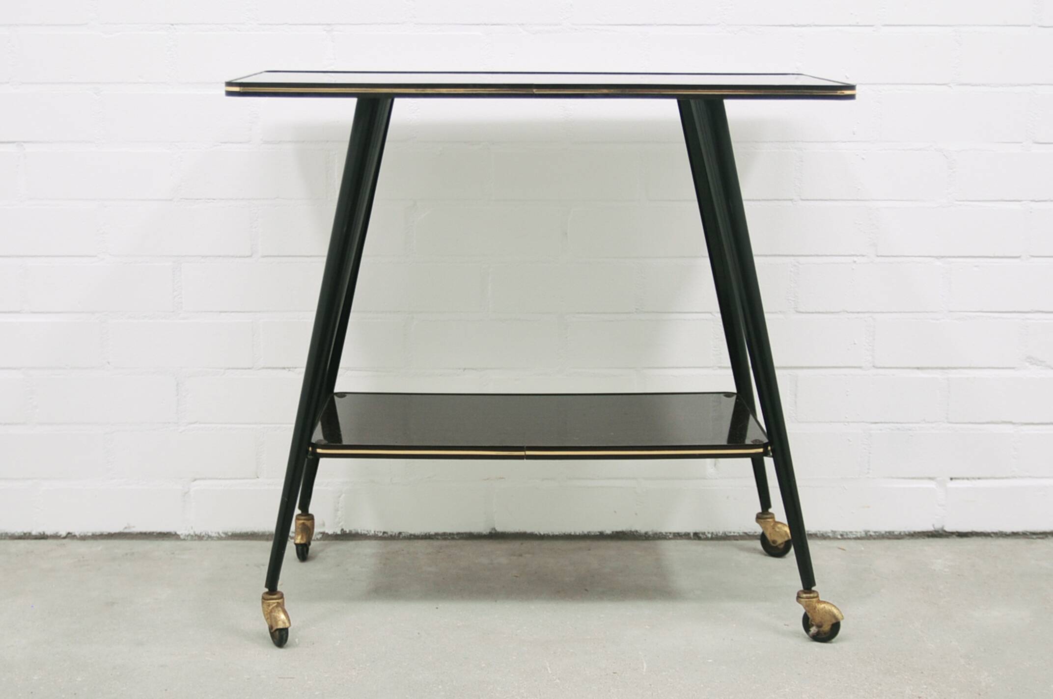chariot vintage noir et or