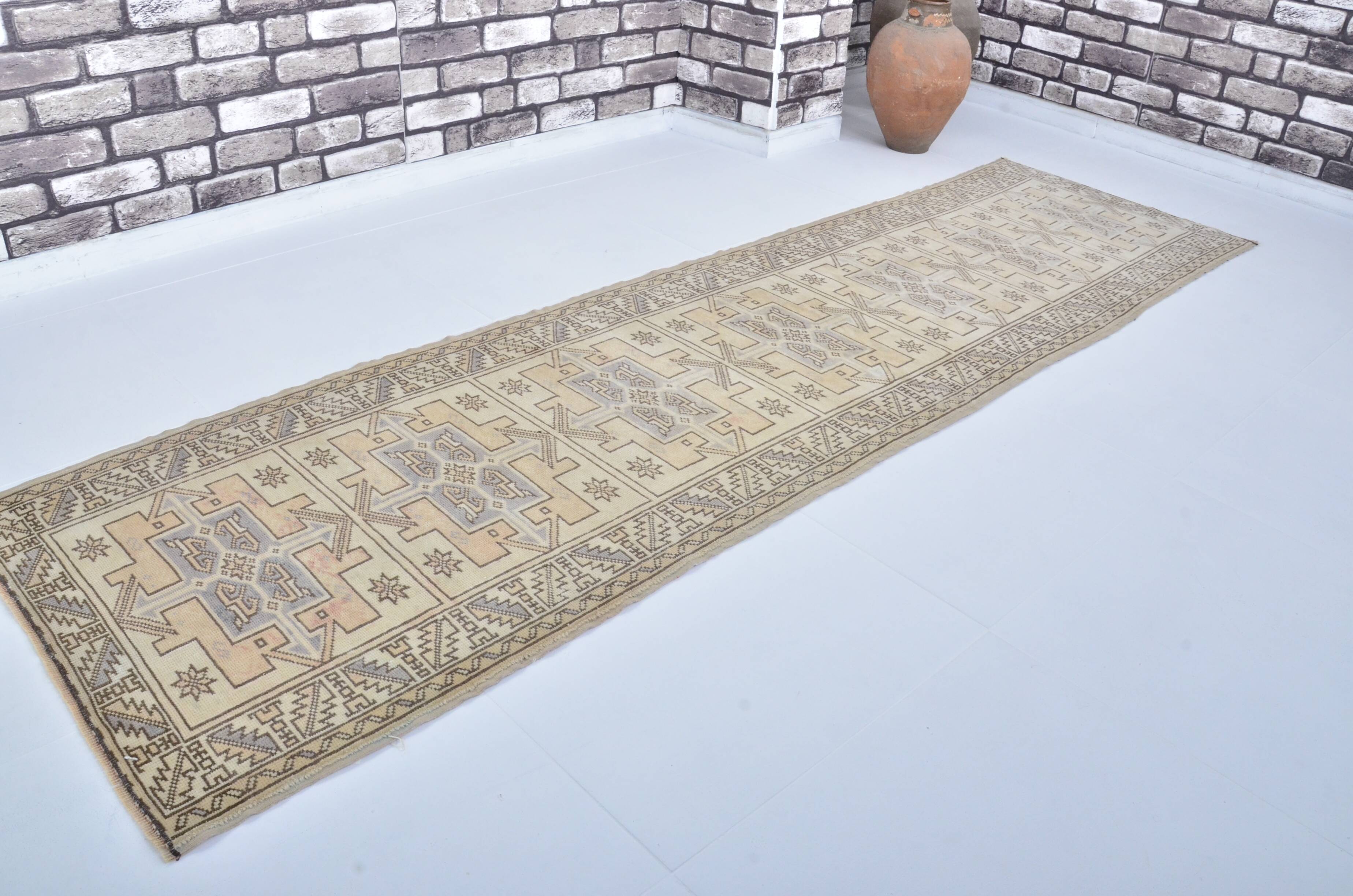 Tapis de couloir Oushak noué à la main