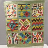 Wall hung wool rug in many colors (Can easily be made into a floor rug)