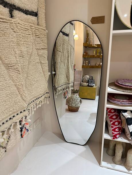 Large organic narcissus mirror - black